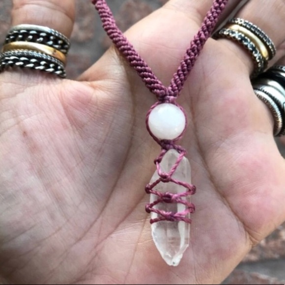 SOLD macrame crystal quartz boho necklace - Picture 3 of 8